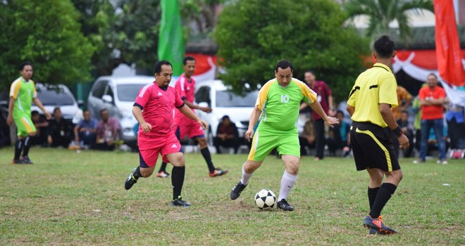 Partai final antara Pemkot Jambi All Stars vs Iwako FC.