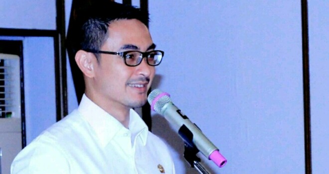 Gubernur Jambi Zumi Zola. 