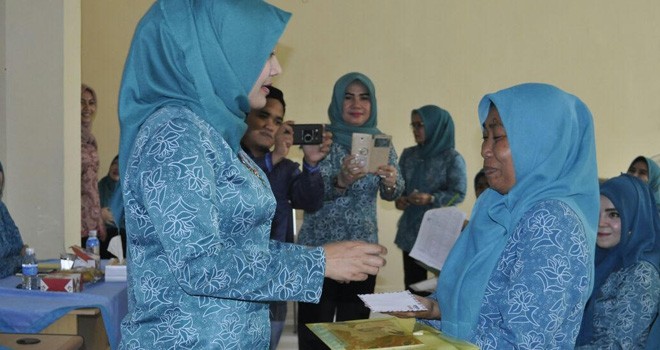 Ririn Novianty BBS berikan Pelatihan UP2K Muaro Jambi
