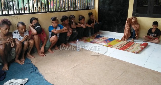 Pengemis dan Gelandangan saat diamankan Dinas Sosial dan Satpol PP Kota Jambi.