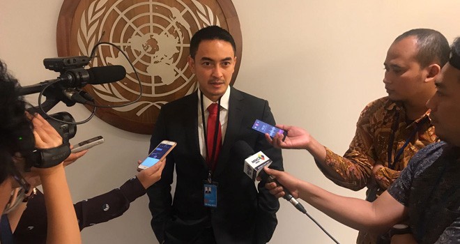 Gubernur Jambi, Zumi Zola Zulkifli saat di wawancari awak media di kantor Perserikatan Bangsa-Bangsa (PBB).