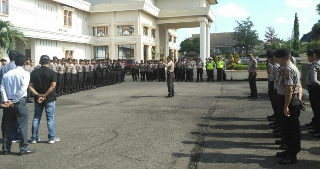 Kawasan Kantor Gubernur Jambi Dijaga Ratusan Personel Kepolisian Pagi Ini, Ada Apa?