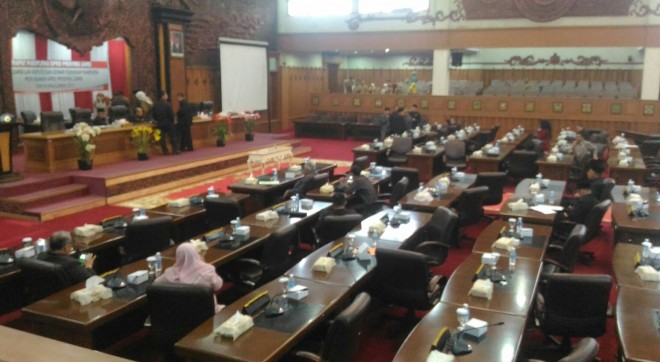 Sidang Paripurna DPRD Prov Jambi.