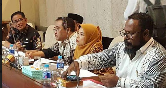 H Bakri bersama Rekannya Sesama Anggota DPR RI.