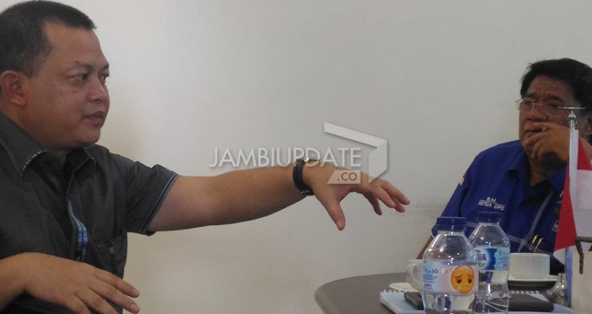 Ketua DPC Demokrat Merangin, Fauzi Ansori bersama Ketua DPD Demokrat Provinsi Jambi, Burhanuddin Mahir beberapa waktu yang lalu.