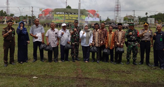 Bupati Masnah Pimpin Apel TMMD 2017.