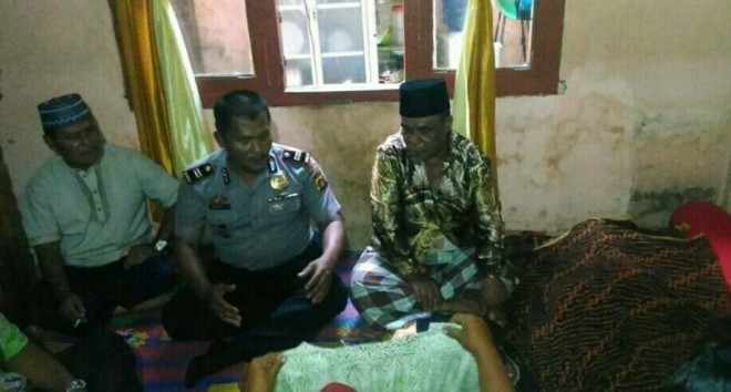 Warga Desa Baru Sungai Tutung Kerinci Ditemukan Gantung Diri di Belakang Racemiling.