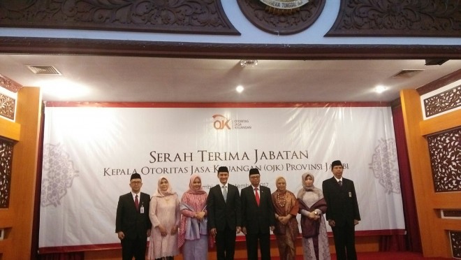 Endang Nuryadin Resmi Gantikan Darwisman Sebagai Kepala OJK Jambi.