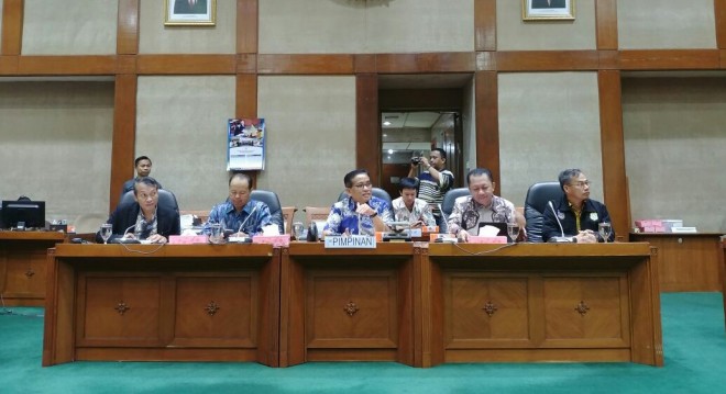 Puluhan Kades Se Kabupaten Tanjung Jabung Timur Datangi Gedung DPR RI.