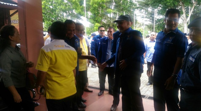 Golkar dan Demokrat Kompak Datangi KPU.