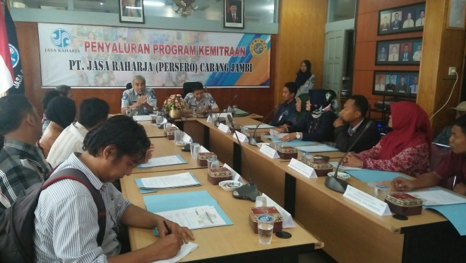 Jasa Raharja Cabang Jambi telah menyalurkan  dana program kemitraan sebesar Rp 850 juta pada tahun 2017.