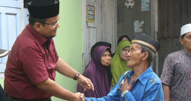 dr Maulana saat sosialisasi di Masyarakat.