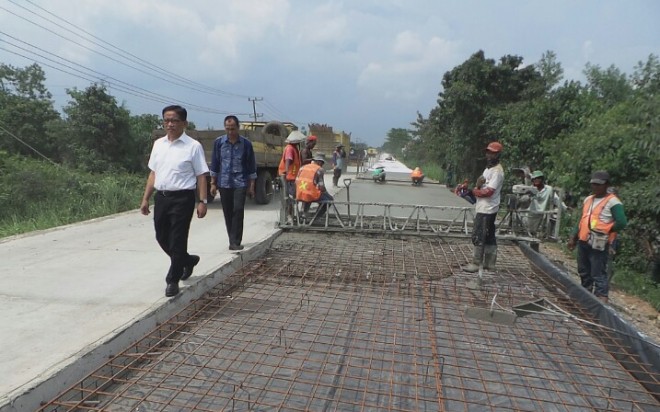 Perjuangan Bakri di Senayan Perjuangkan Jambi Perlu Diacungi Jempol.