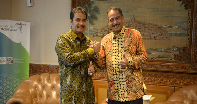 Anggota DPR RI, Sutan Adil Hendra (SAH) bersama Menteri Pariwisata Arief Yahya di Gedung Kementerian Pariwisata.