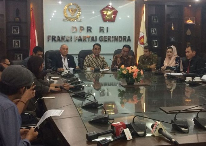SAH menghadiri jumpa pers Fraksi Gerindra dengan wartawan di Jakarta