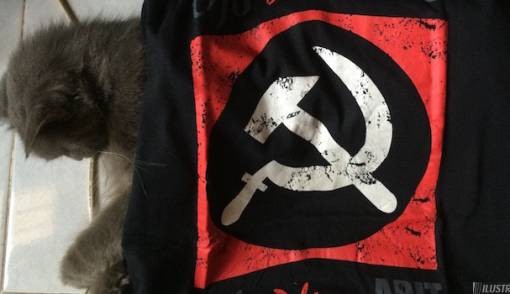 Kaus bergambar palu arit. Foto: dokumen JPNN.Com