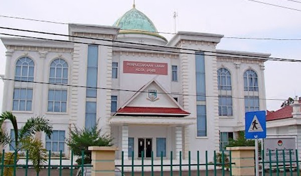 Perpustakaan Kota Jambi.