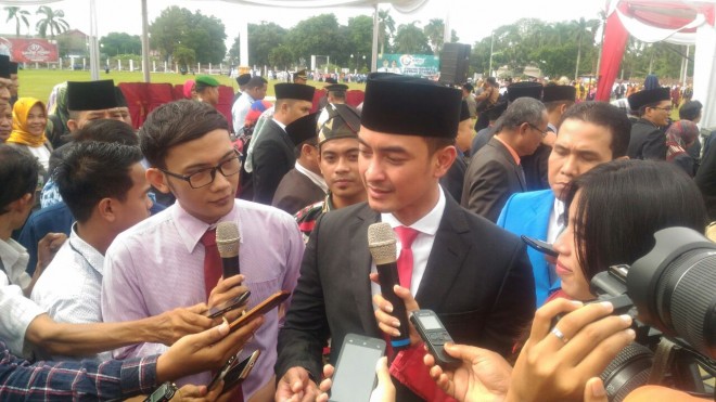 Gubernur Zola Kepada Pemuda Pemudi Jambi.