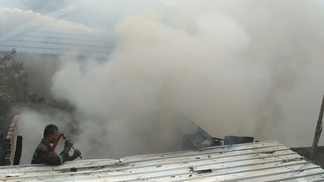 Kebakaran di Kota Jambi, Kamis pagi (2/11).