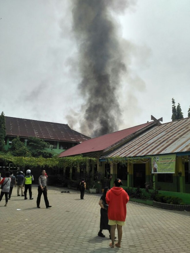 Kebakaran di Kota Jambi, Kamis pagi (2/11).