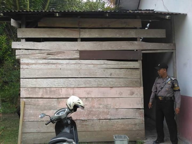 Gudang yang dijadikan ruang belajar