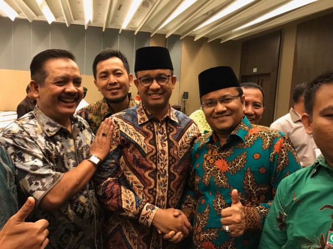 Anies Baswedan dan Dr. Maulana saat acara Munas KAHMI.
