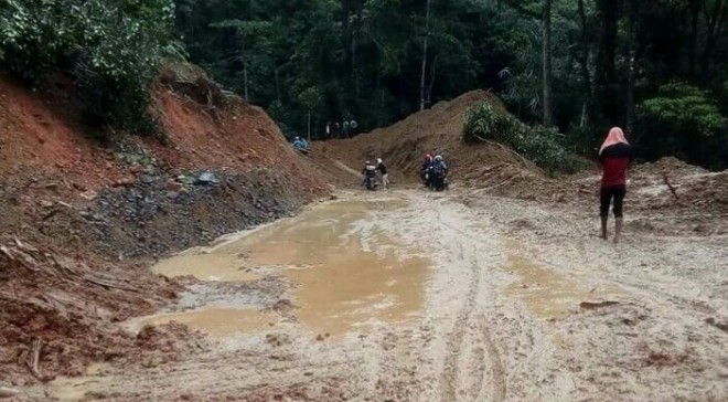 Jalin Sungai Penuh - Tapan yang longsor. 