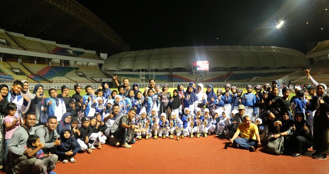 Marching Band SD IT DIAZ Muara Bungo.