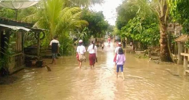 Ratusan Rumah di Muara Tabir Terendam Banjir.