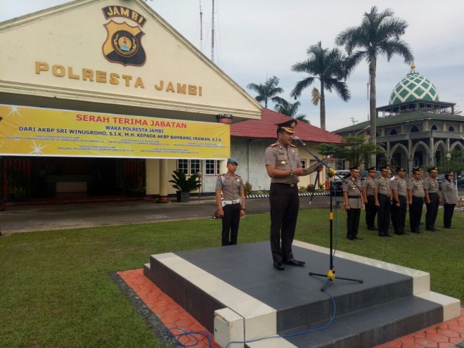 Kapolresta Jambi menggelar upacara Sertijab