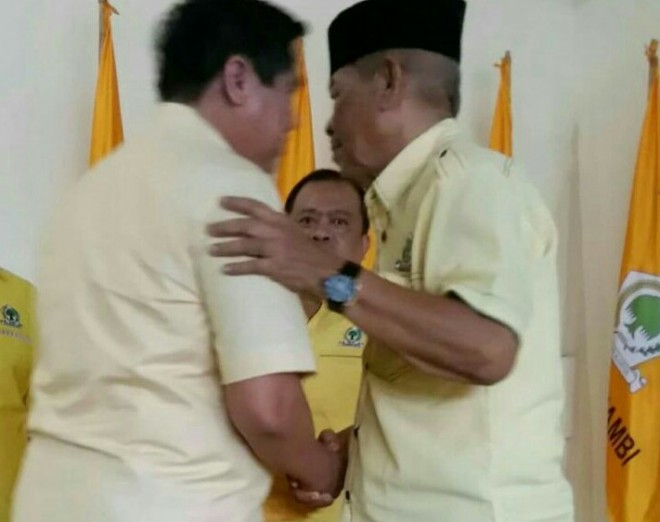 Terima SK, HBA Resmi Jabat Wantib Golkar.