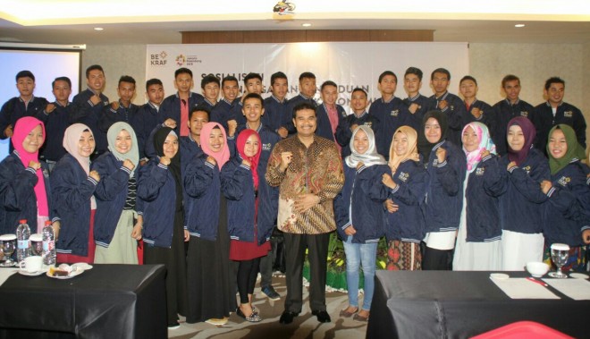 Sutan Adil Hendra (SAH) saat bersama Mahasiswa. 