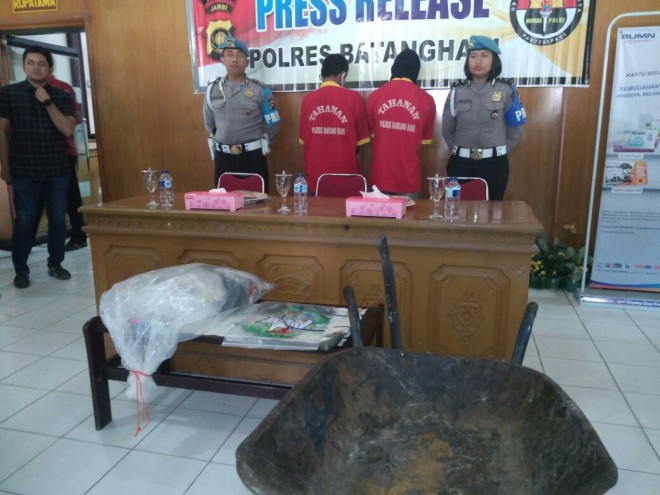 Pelaku Pembunuhan Sadis di Batanghari Dibekuk, Alat Vital Korban Direbus Lalu Dimakan.