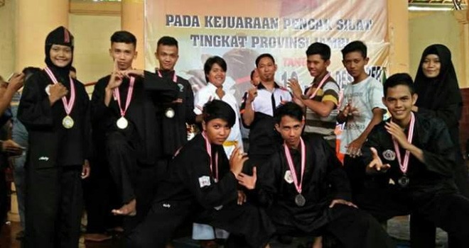 Kejuaraan daerah (Kejurda) pencak silat.