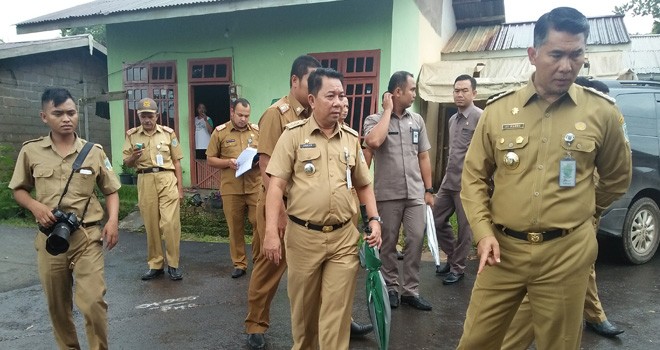 Wali Kota Jambi Syarif Fasha menggelar Inspeksi  Mendadak (Sidak) terhadap sejumlah proyek fisik yang dikerjakan Dinas Pekerjaan Umum dan Penataan Ruang (PUPR) Kota Jambi.