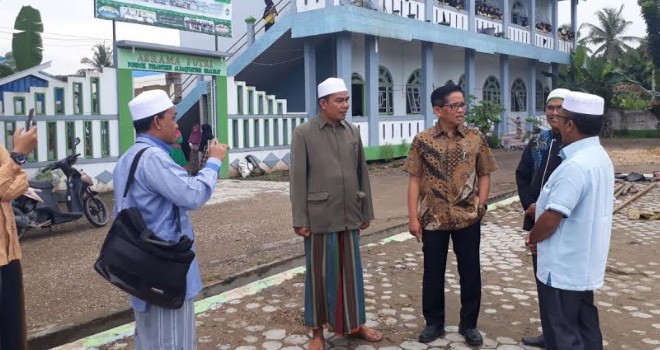 H Bakri Tinjau Rencana Pembangunan Rusun Pesantren.