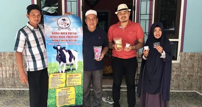 Kabag Pembangunan saat meninjau lokasi isaha Koka Milk di kota Karang
