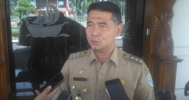 Walikota Jambi Sy Fasha saat di wawancarai oleh awak media.