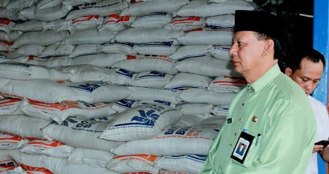 Sekda Lepas Puluhan Ton Beras Bulog.