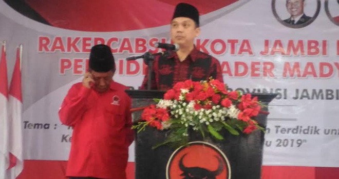Pasangan Abdullah Sani-Kemas Alfarizi.
