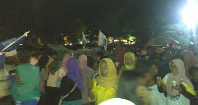 Jajanan Gratis Meriahkan Pendaftaran Fasha-Maulana.