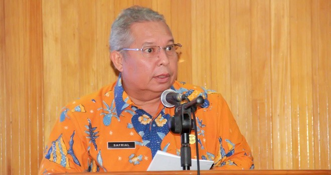 Bupati Tanjung Jabung Barat Dr. Ir. H. Safrial MS.