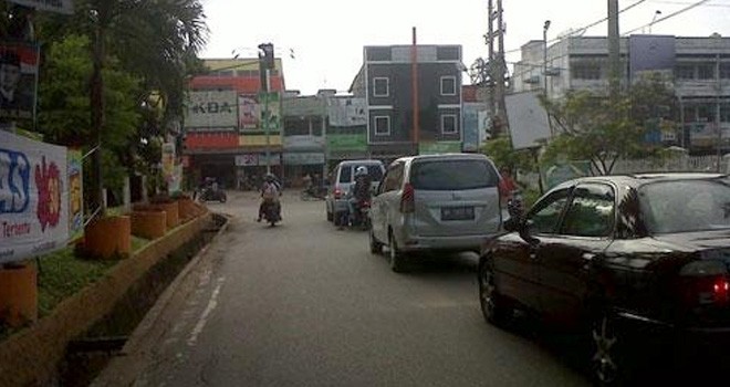 Jalur Satu Arah di Sungai Kambang.