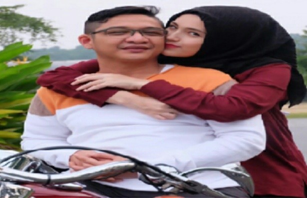 Pasha Ungu dan istri, Adelia Pasha. Instagram