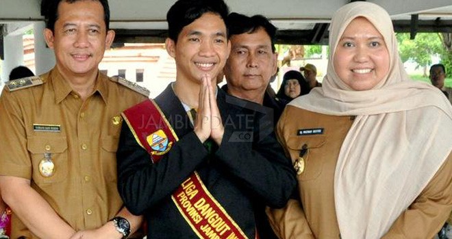 Bupati Dukung Penuh Putra Asli Muarojambi Bertarung di Liga Dangdut Indonesia.