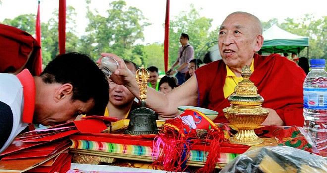 Belasan Biksudari Berbagai Negara Ziarah ke Candi Muaro Jambi.