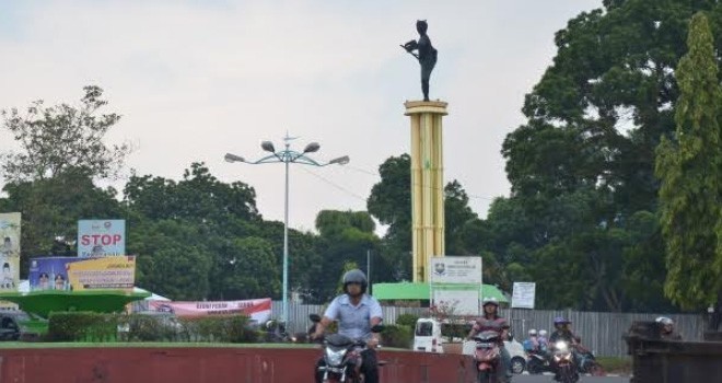Tugu Juang Jambi.