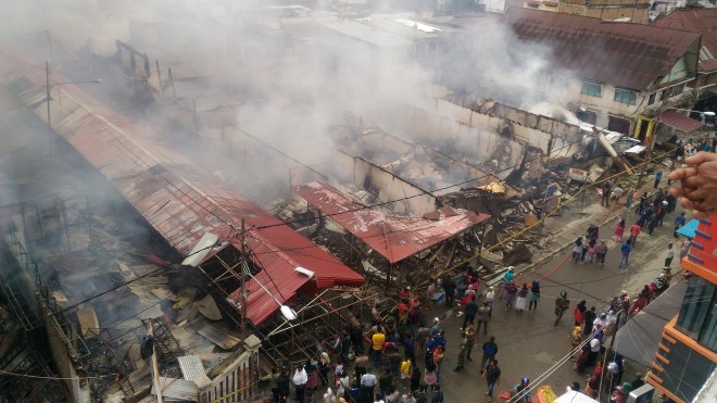 Kebakaran di Pasar Sungai Penuh tadi pagi (24/1).