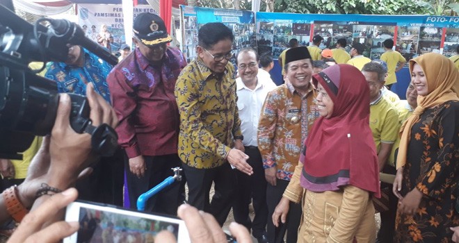 H Bakri saat Resmikan Pamsimas.