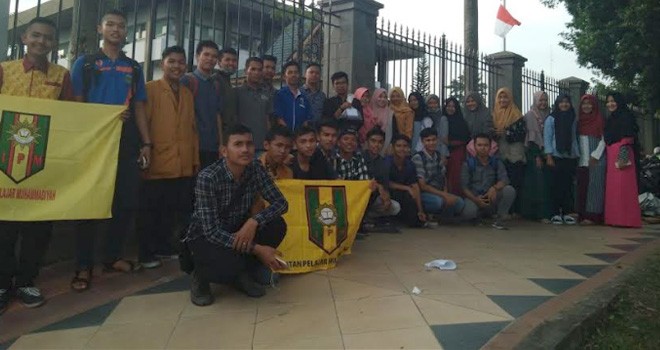 Peduli Kebakaran di Kota Sungai Penuh, HIMSAK dan PW IPM Jambi Gelar Penggalangan Dana.